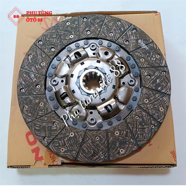 Lá côn Hino 500 FC